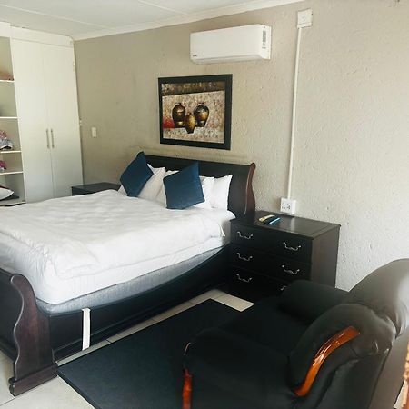 Btv Guesthouse Hazyview Eksteriør bilde