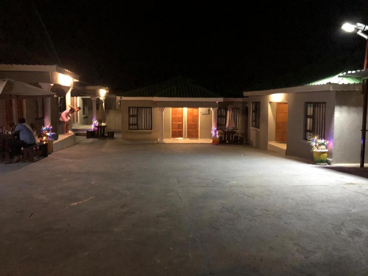 Btv Guesthouse Hazyview Eksteriør bilde